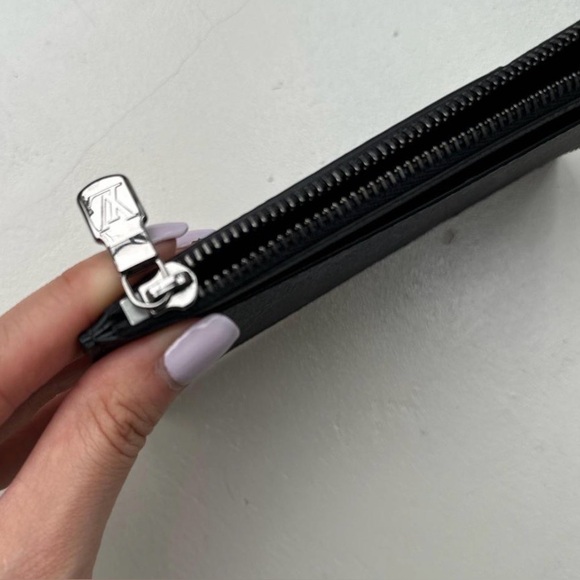 Louis Vuitton Black reverse Monogram Zip Card Holder
